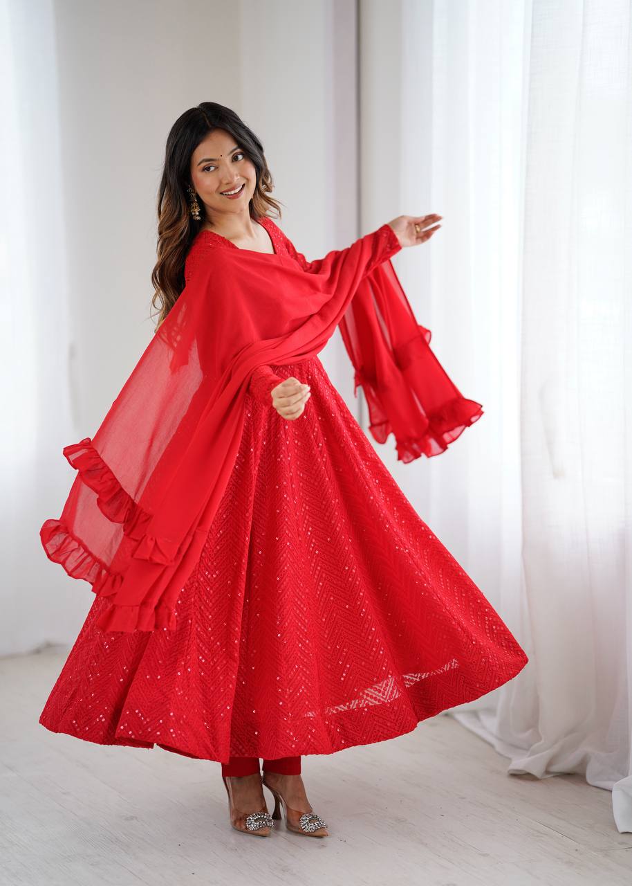 β¨ Elegant Lucknowi Anarkali Set β¨